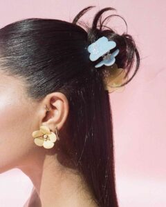 Cute and Easy Hairstyles for Teens 344006481 760348202361155 7103070066700189618 n 2d3e3dd19d12461388b836e00613970d