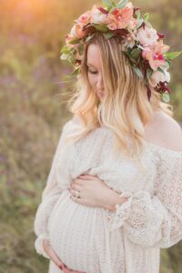 Baby Shower Hairstyles: Cute and Comfortable Ideas beautiful and stylish baby shower hairstyles 7 1