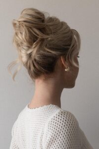easy high bun updo hairstyle 1080x1620