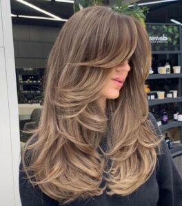Wavy Hair Styles You'll Want to Try bd241b0fce6546a4510db9eede4fd6a2