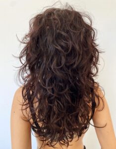 Wavy Hair Styles You'll Want to Try c4807615cebe73b53c27ad8dd636966f