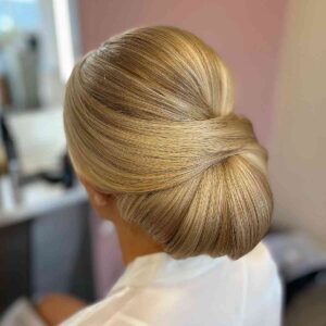 elegant wedding chignon hairstyle