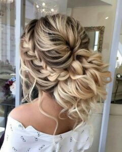 low messy bun for women 2