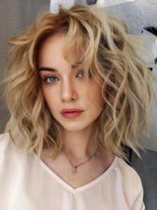 messy bob for wavier curly hair