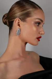 rosie huntington whiteley sleek back bun bun hairstyles