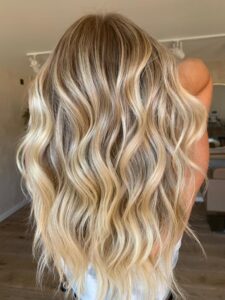 how lived in blonde differs by hair length