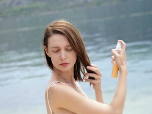 protect hair from sun and environmental damage