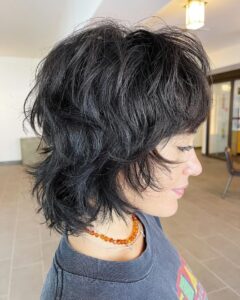 short wolf cut with bangs
